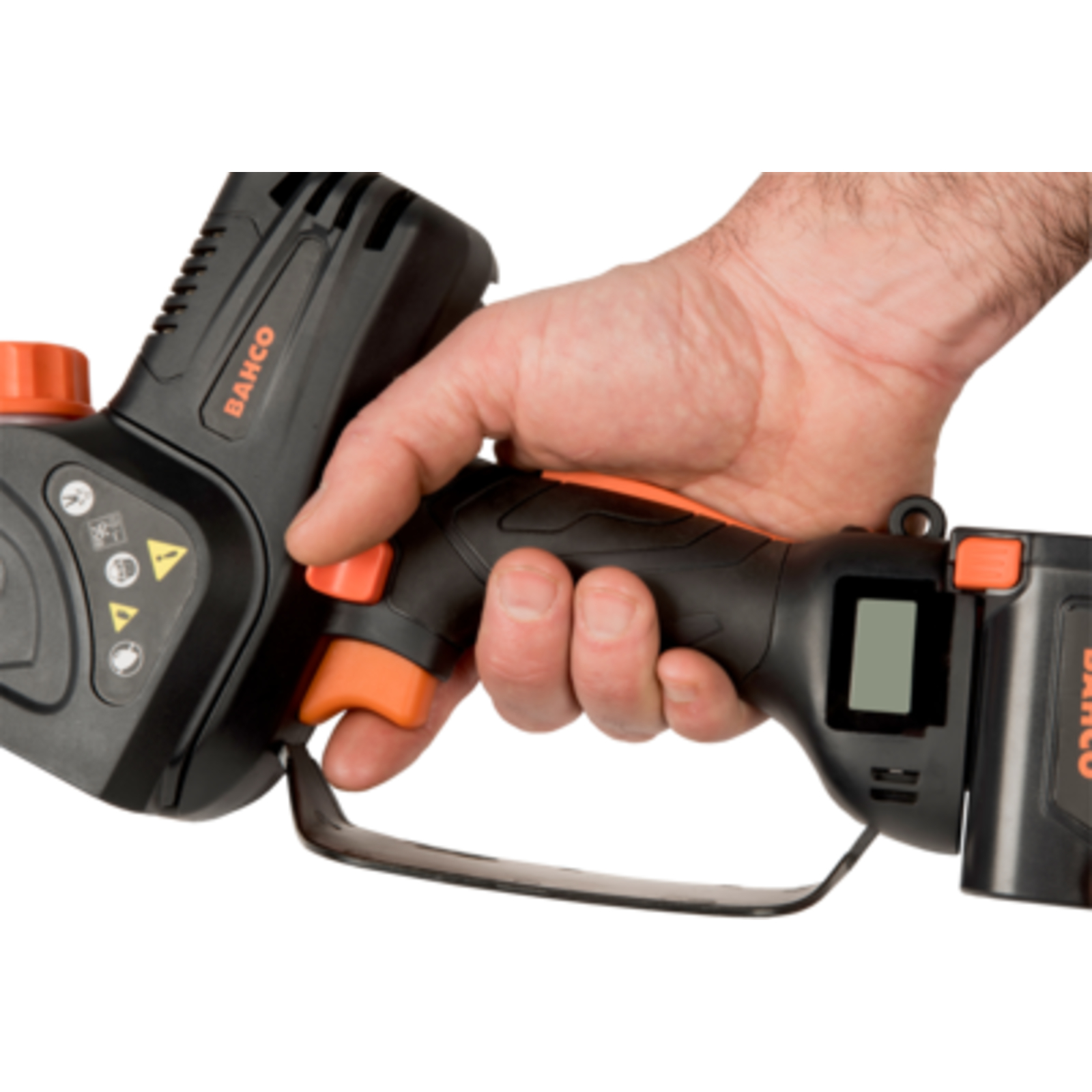 Tronçonneuse sur batterie 110 mm 600 W avec 3 batteries BCL1B08IB BAHCO - BCL15IB