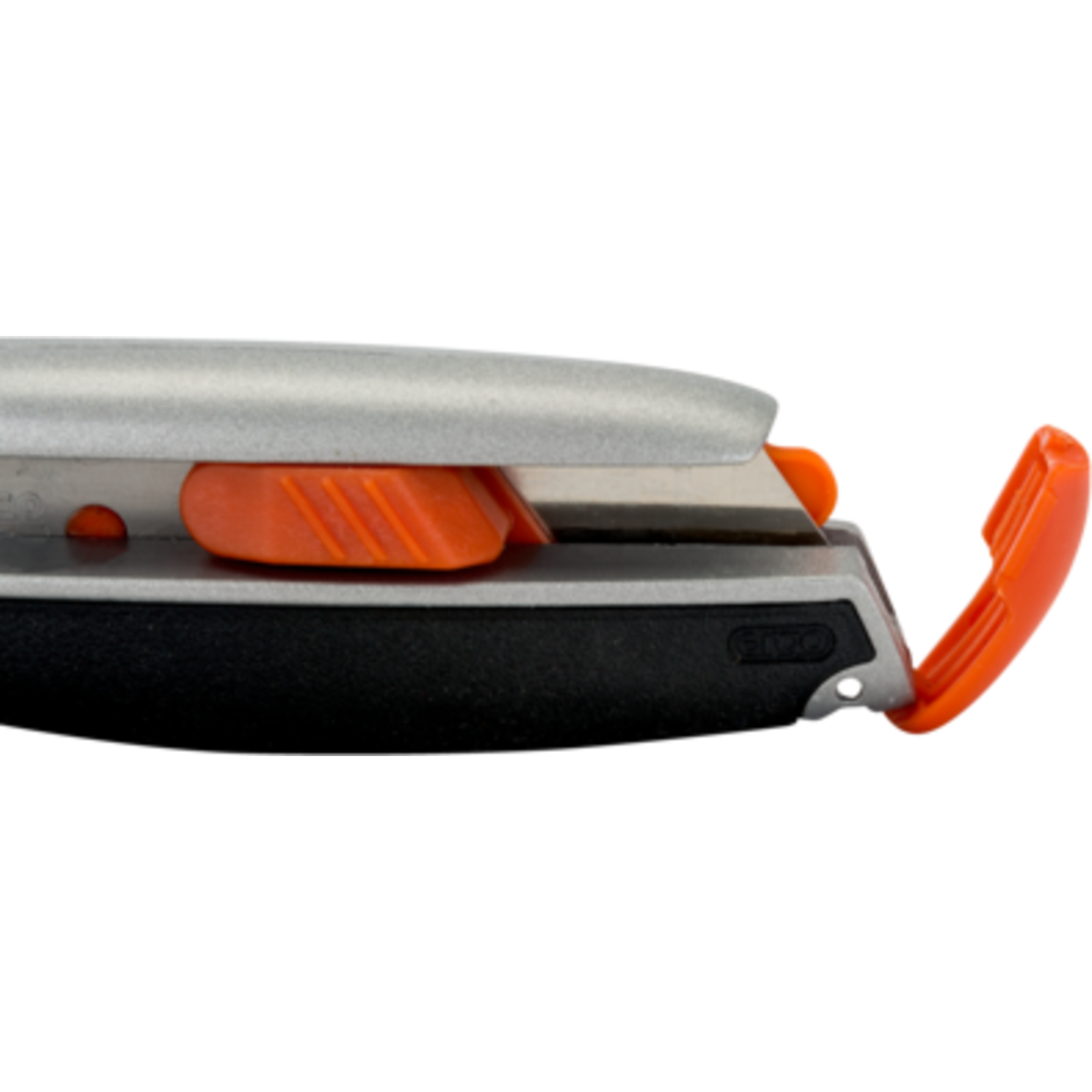 Cutter ergonomique lame 18 mm avec réservoir 3 lames BAHCO - KE18-01