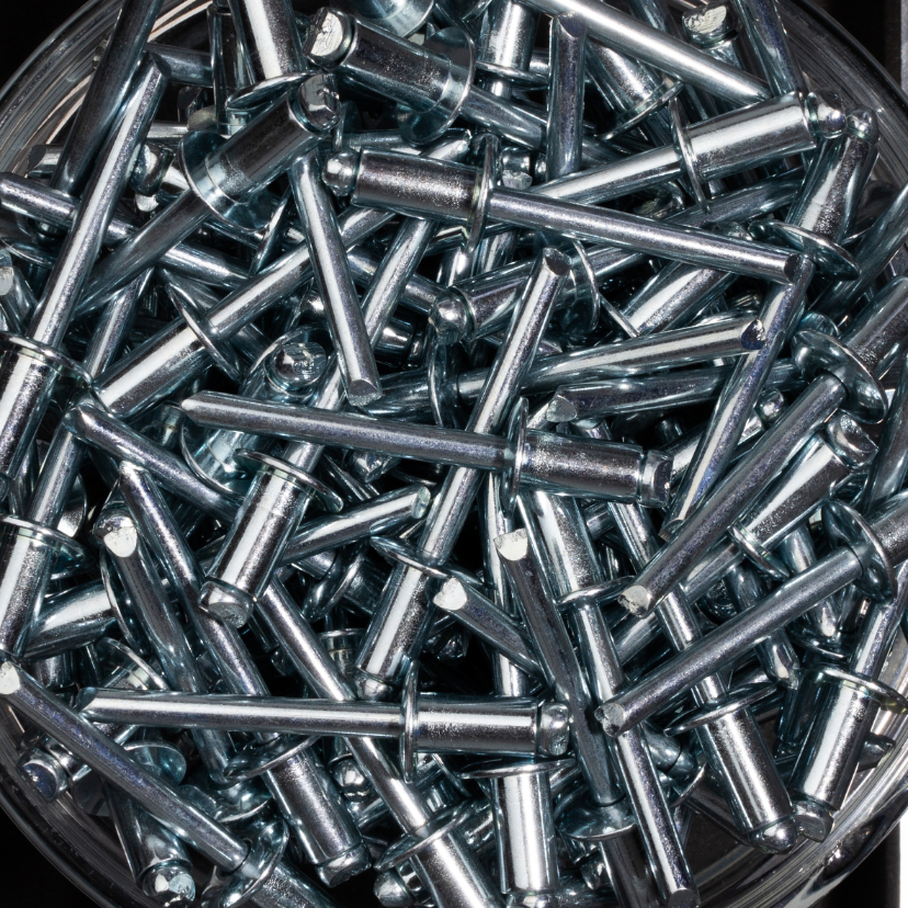 200 rivets standards à acier/acier à tête plate à Ø6,4x12mm - SCELL-IT - SD6412