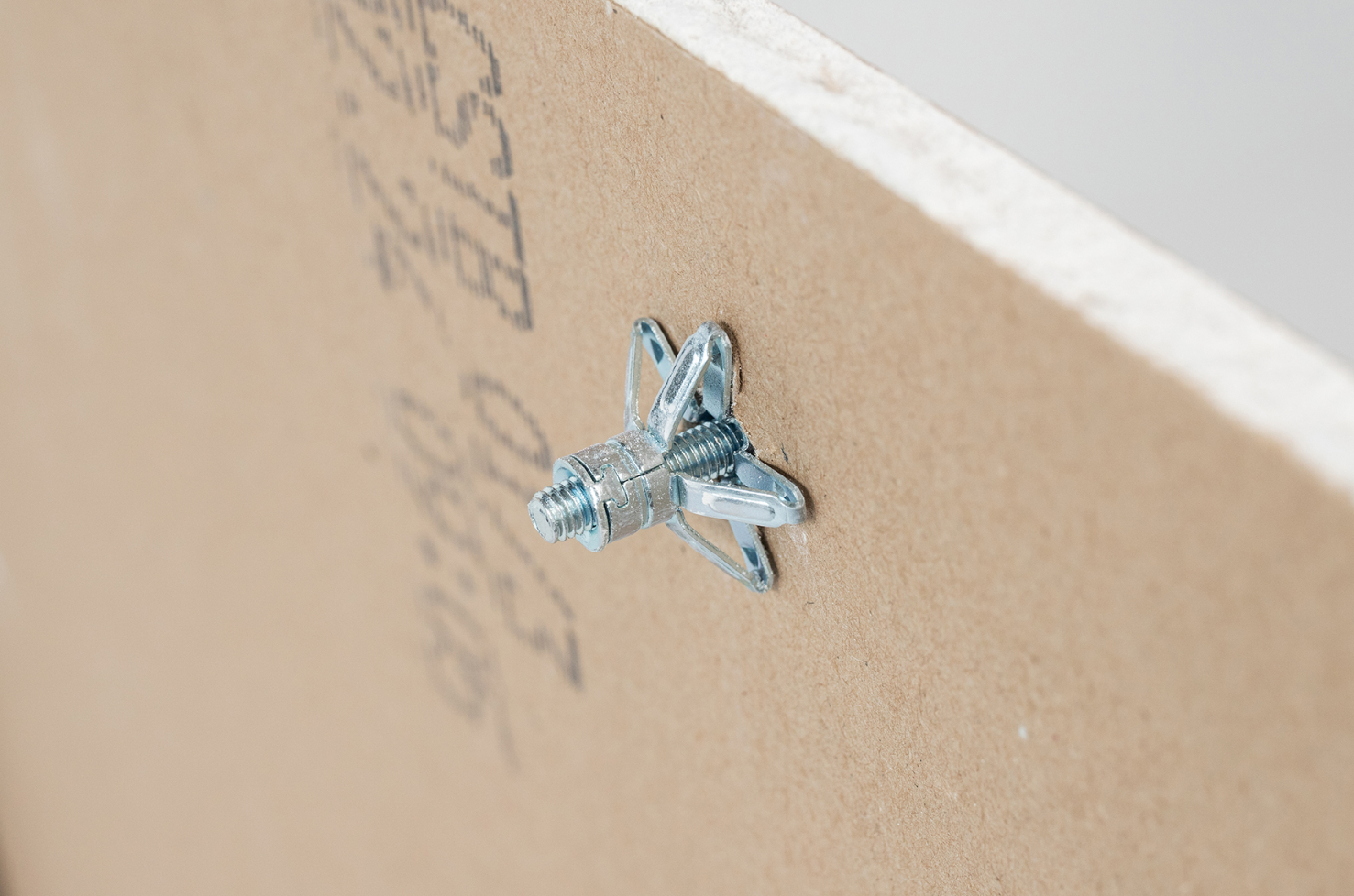 100 chevilles corps creux acier zingué - M4x50mm + vis tête cylindrique acier - SCELL-IT - SP13-M4-MBOX