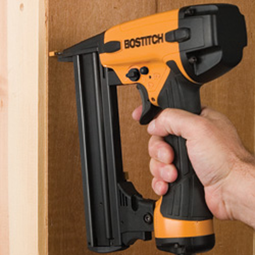 Agrafeuse pour agrafes SX 12 à 38 mm BOSTITCH - SX1838-E