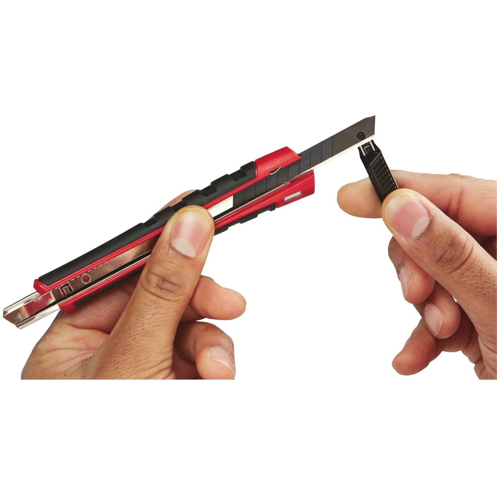 Cutter à lame sécable 9 MM MILWAUKEE ACCESSOIRES - 48221960