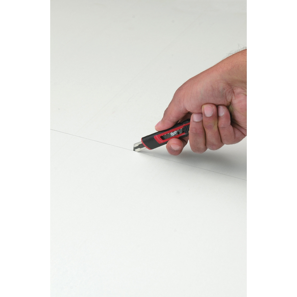 Cutter à lame sécable 9 MM MILWAUKEE ACCESSOIRES - 48221960