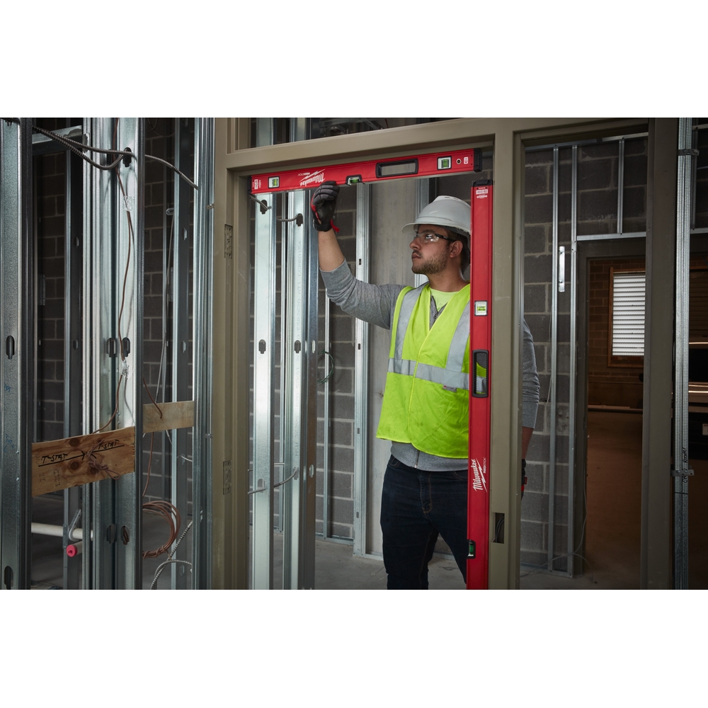 NIVEAU TUBULAIRE MILWAUKEE REDSTICK PREMIUM 80 CM MAGNÉTIQUE - 4932459065