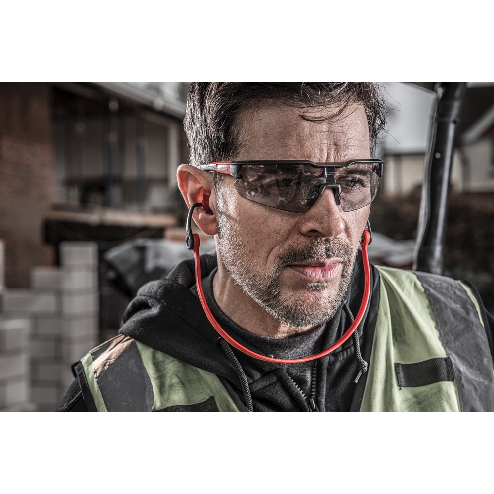 Lunettes de sécurité claires anti-buée & anti-rayure grises MILWAUKEE EPI - 4932478907