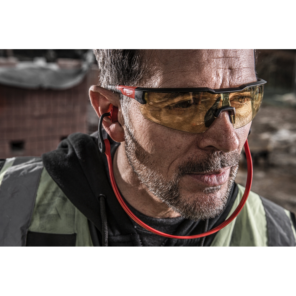 Lunettes de sécurité claires anti-buée & anti-rayure jaunes MILWAUKEE EPI - 4932478927