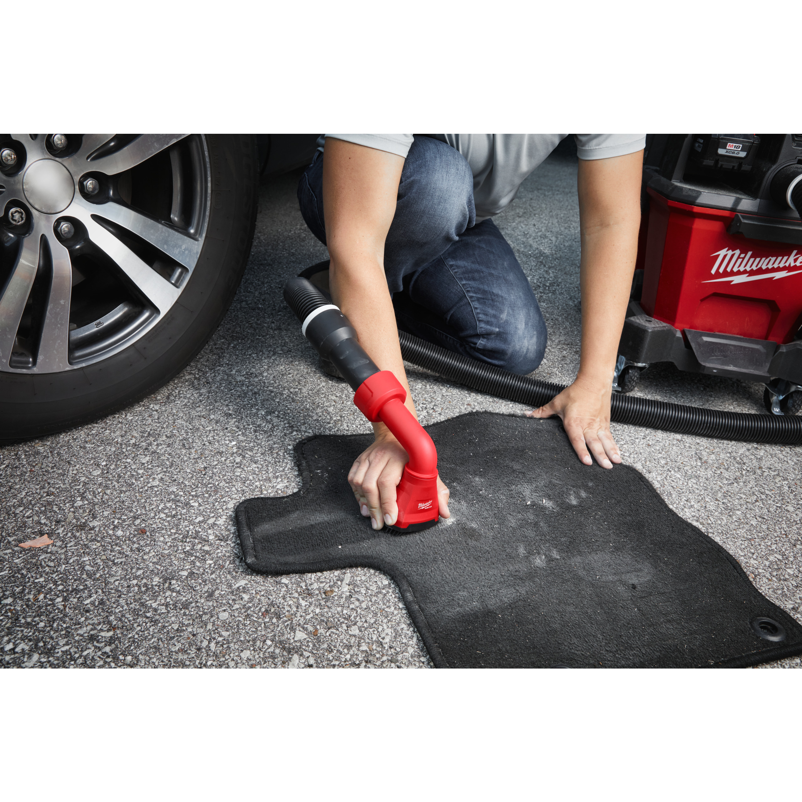 SYSTÈME ATTACHEMENT ASPIRATEUR 18 VOLTS AT-6 MILWAUKEE - 4932498015