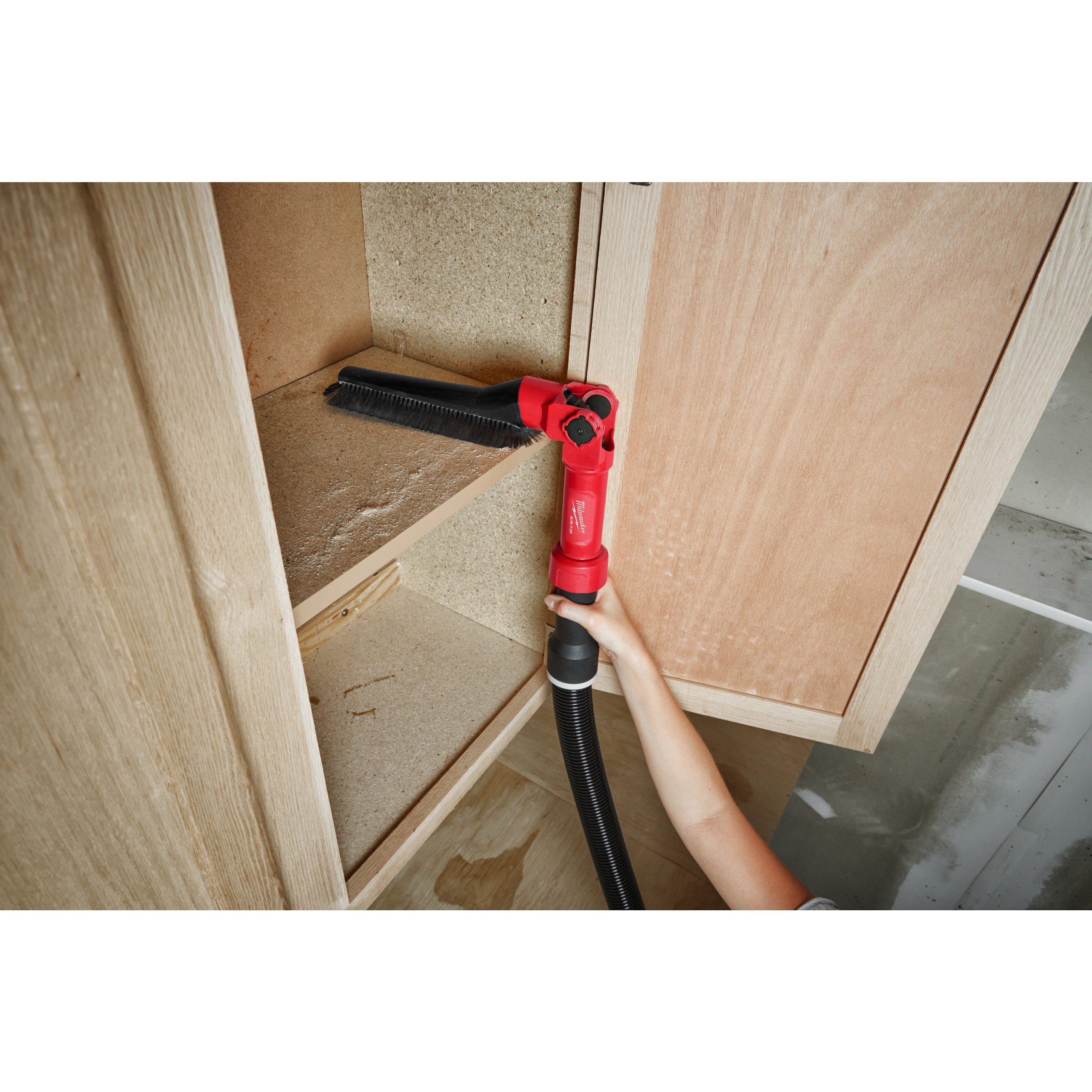 SYSTÈME ATTACHEMENT ASPIRATEUR 18 VOLTS AT-10 MILWAUKEE - 4932498019