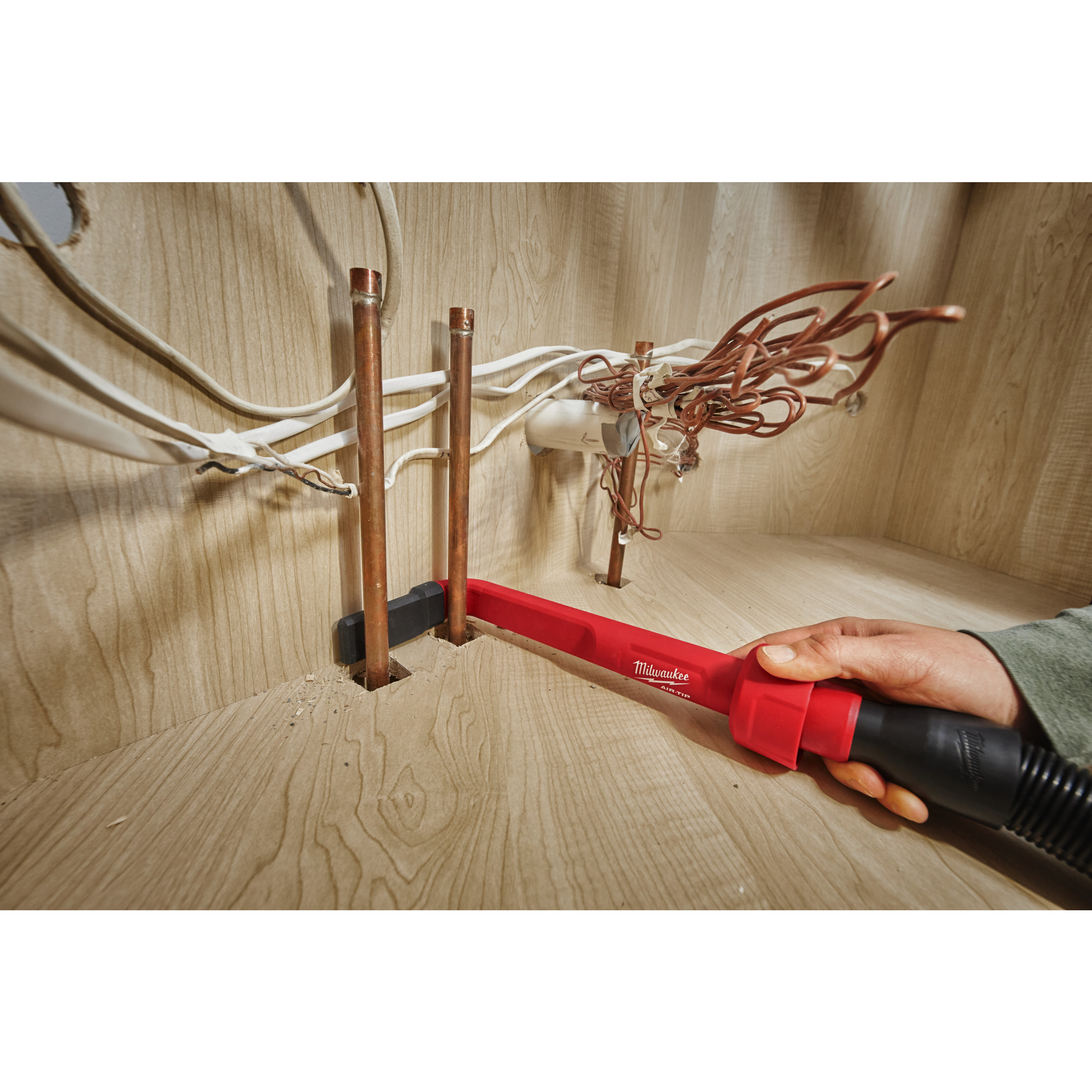 SYSTÈME ATTACHEMENT ASPIRATEUR 18 VOLTS AT-12  MILWAUKEE - 4932498021