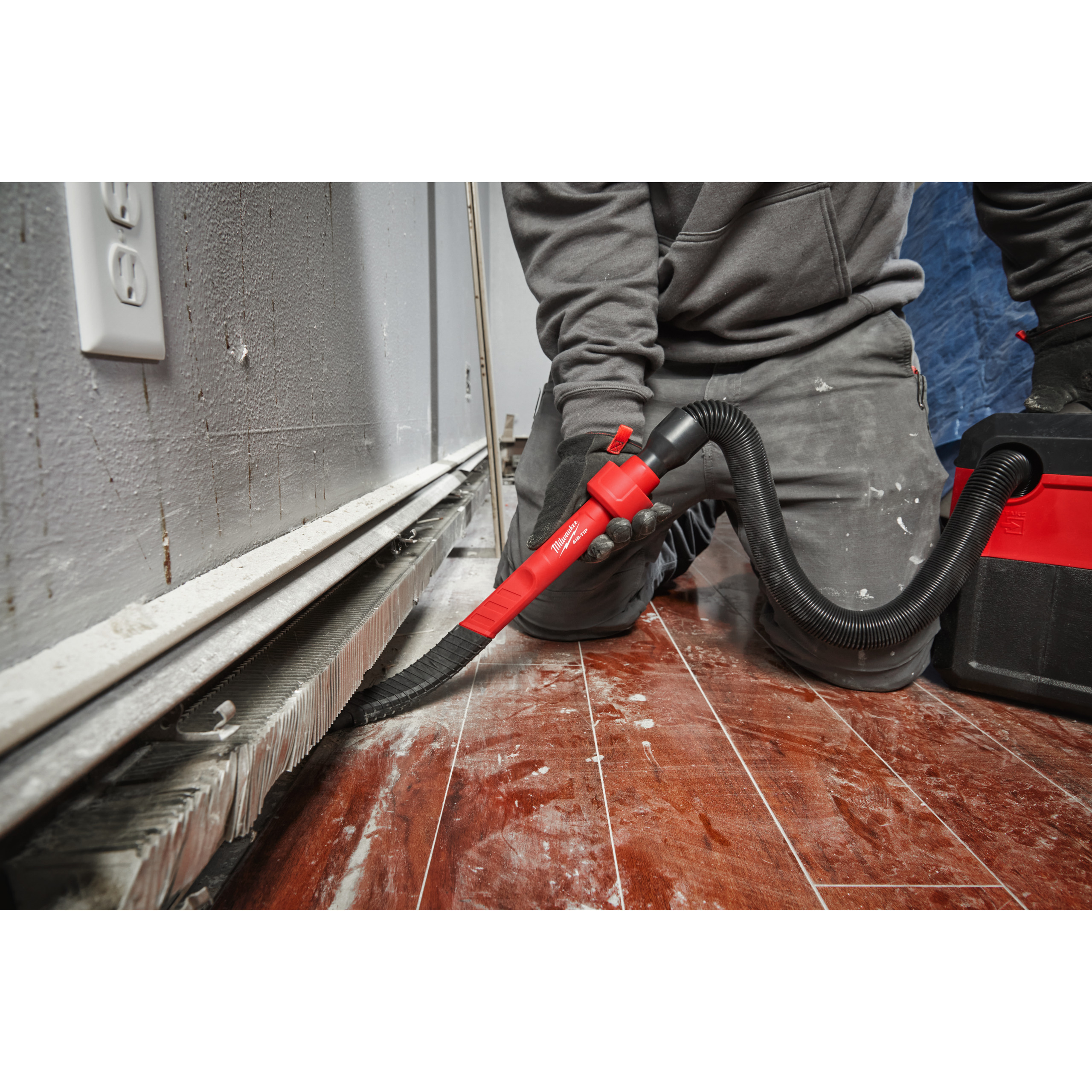 SYSTÈME ATTACHEMENT ASPIRATEUR 18 VOLTS AT-13 MILWAUKEE - 4932498022