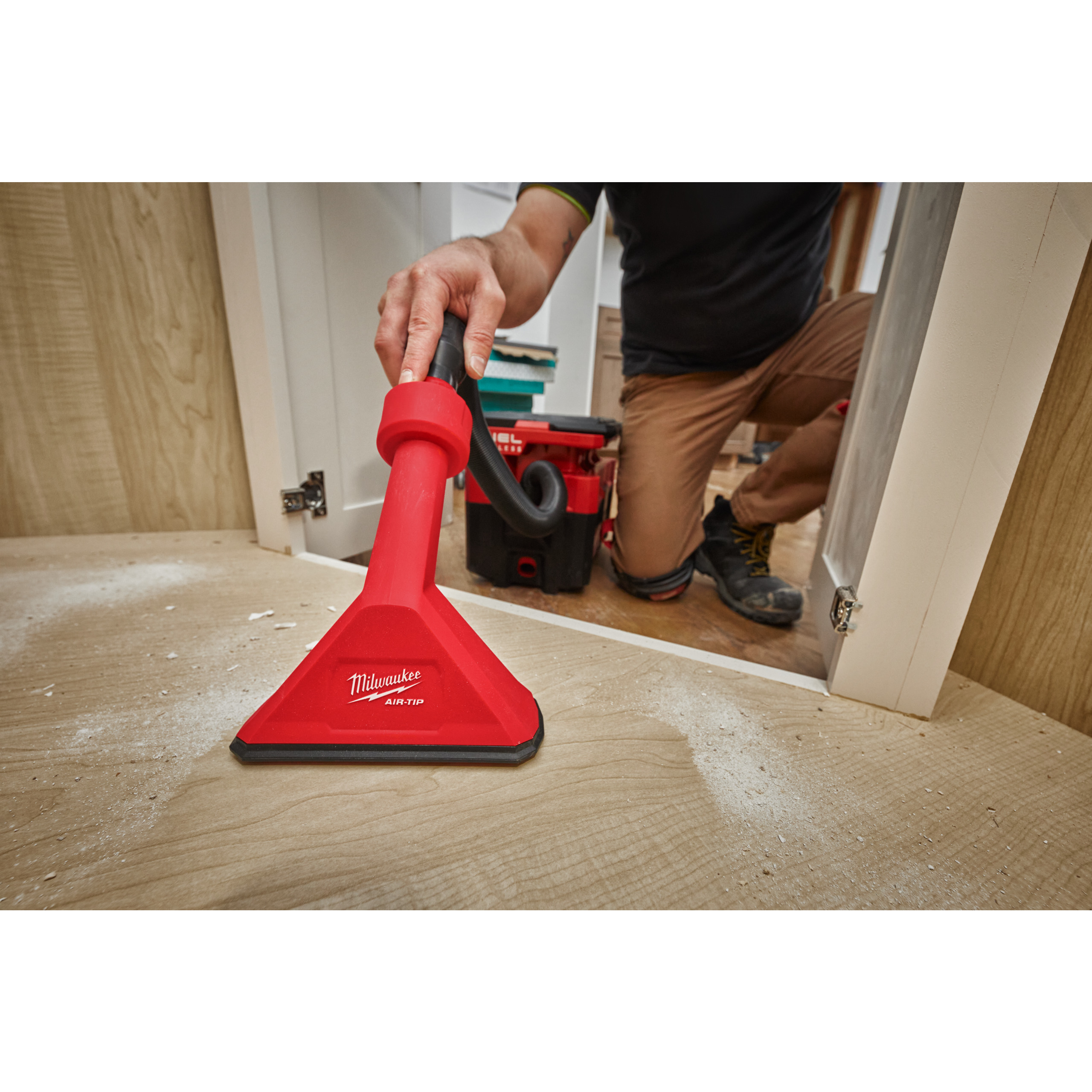 SYSTÈME ATTACHEMENT ASPIRATEUR 18 VOLTS AT-14 MILWAUKEE - 4932498023