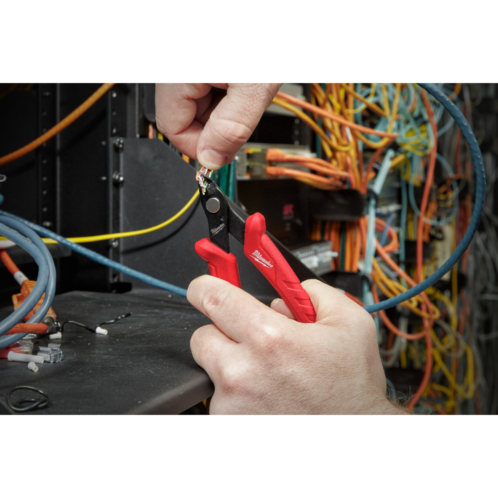 PINCE COUPANTE DIAGONALE - MILWAUKEE - 4932499024