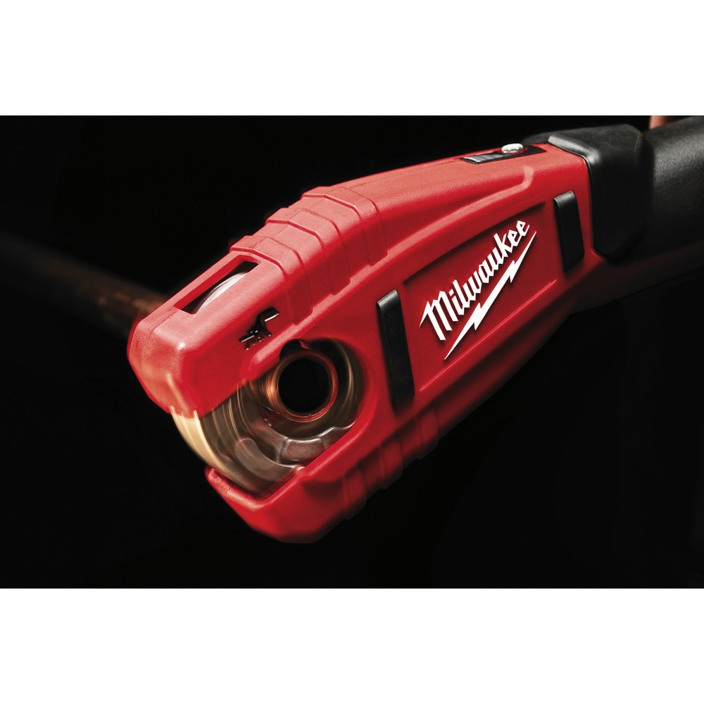 Coupe Tube 12V, max diamètre 28mm, sans batterie MILWAUKEE C12 PC-0 - 4933411920