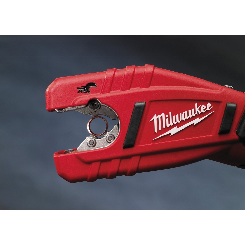 Coupe Tube 12V, max diamètre 28mm, sans batterie MILWAUKEE C12 PC-0 - 4933411920