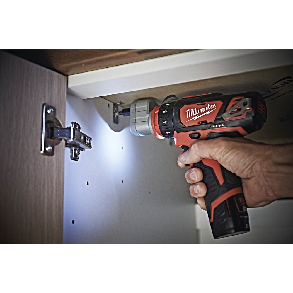 Perceuse visseuse à mandrin amovible 12v, 2 ah, coffret MILWAUKEE - 4933447836