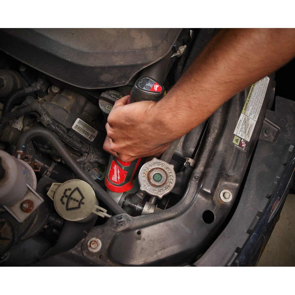 Visseuse renvoi d'angle à Chocs MILWAUKEE 12V 68Nm livrée sans batteries ni chargeur M12 BRAID-0 - 4933451247