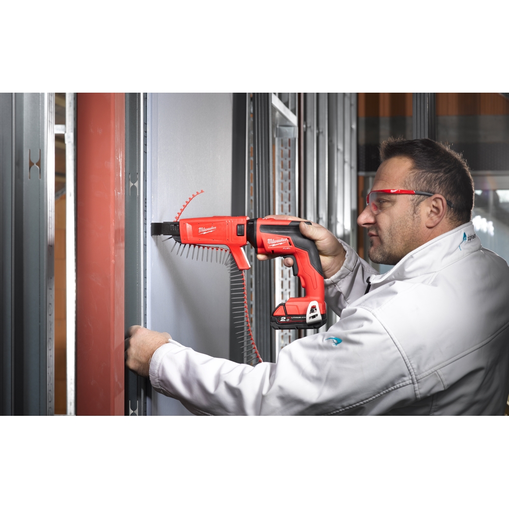 Visseuse placo MILWAUKEE sans fil 18 V 2 batteries 2 Ah 5000trs/min M18 FSGC-202X - 4933459199