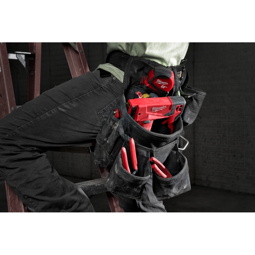Agrafeuse MILWAUKEE M12 BST-202X avec batteries 2,0Ah et chargeur en HD Box - 4933459635