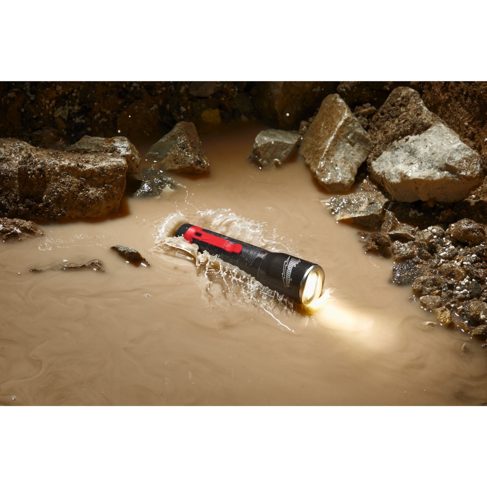 Lampe torche sur Pile MILWAUKEE ML-LED - 4933464825