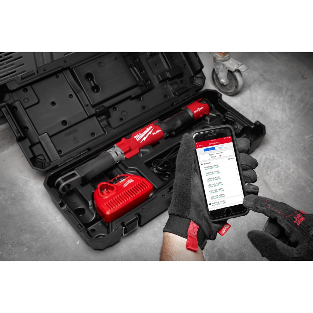 Clef à cliquet FUEL 12V, ecran digital, 203Nm, 2,0 Ah, chargeur M12-18 FC, sac MILWAUKEE - 4933464970