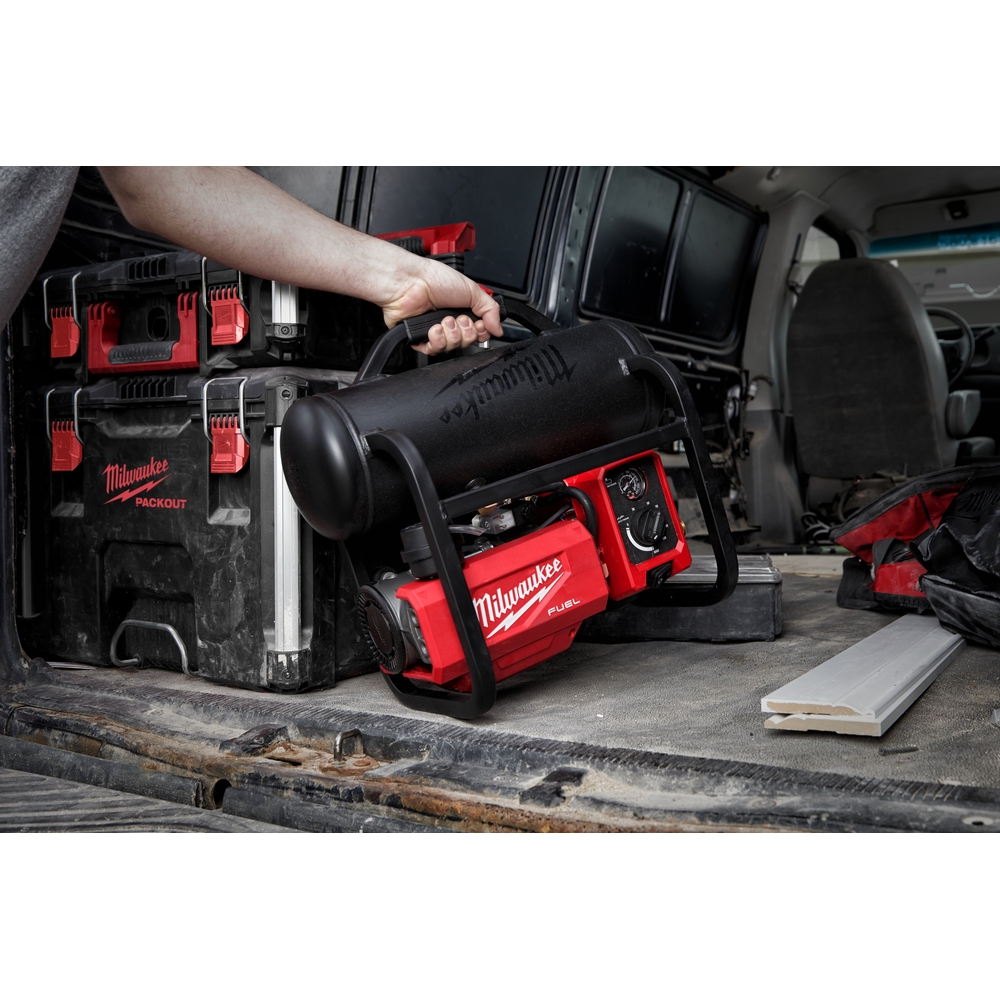 COMPRESSEUR DE CHANTIER MILWAUKEE M18 FAC0 - 4933472166