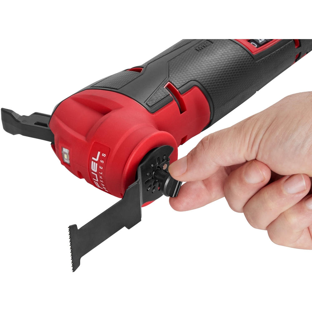 Multi-tool fuel / 12v / 4.0 & 2,0 ah m12 fmt-422x MILWAUKEE - 4933472239