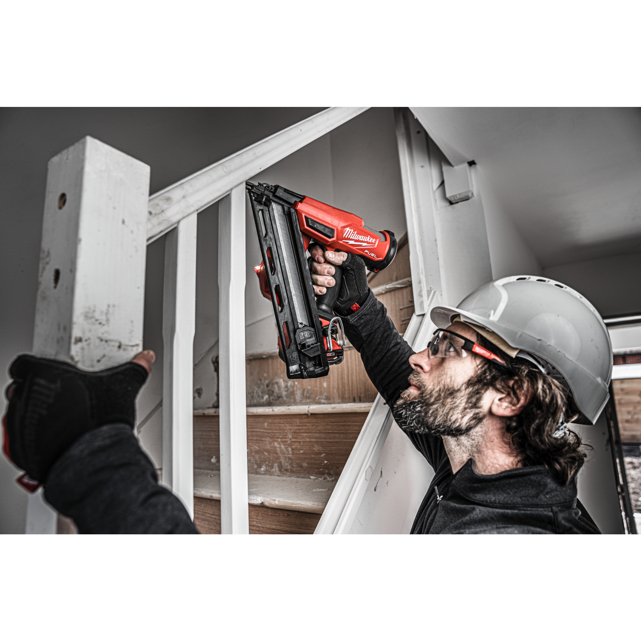 Cloueur de finition MILWAUKEE M18 FN15GA-0X FUEL, 18V, 15 Gauge, sans batterie - 4933478091