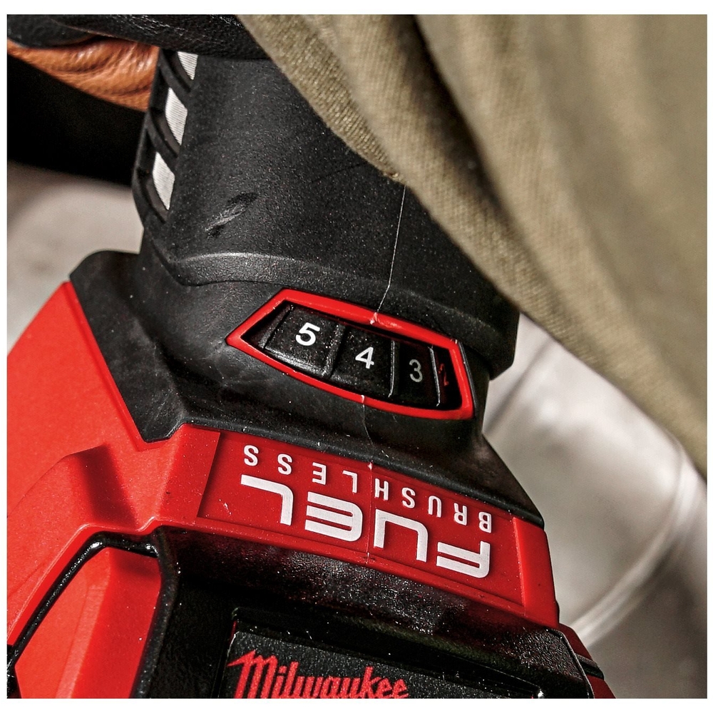 MEULEUSE 125MM MILWAUKEE M18 FUEL AVEC FREIN SANS BATTERIE 4933478437