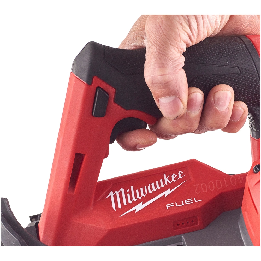 Scie a ruban fuel, capacité 64mm, 12v, 4ah MILWAUKEE - 4933478441