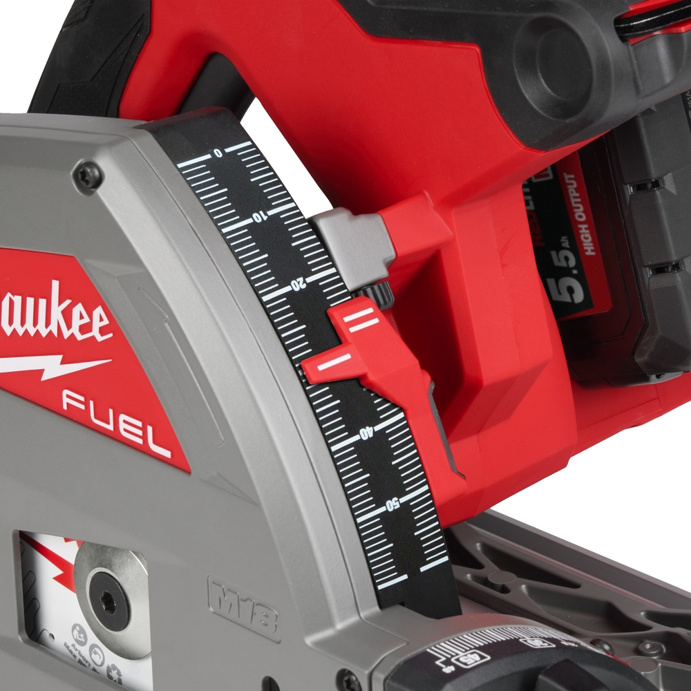Scie plongeante MILWAUKEE 55mm 18V batterie 5.5Ah FPS55-552P avec PACKOUT 4933478778