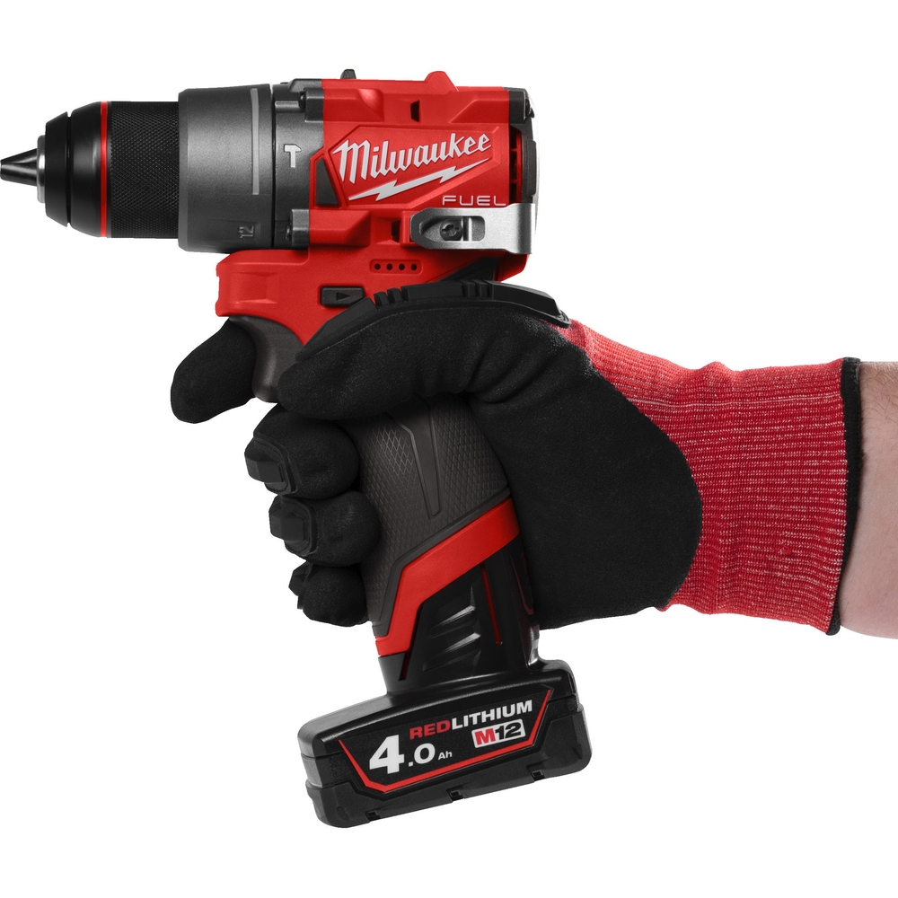 Perceuse à perCUssion FUEL 13mm, 12V, 6,0 Ah, 40 Nm - HD box 2 batteries 12 V - 6,0 Ah Red Li-Ion, chargeur C12C MILWAUKEE - 4933479870