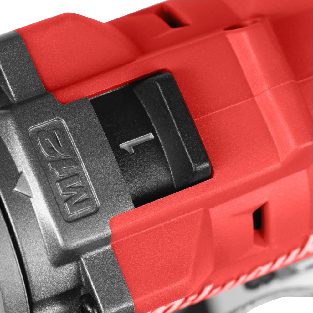 Perceuse à perCUssion FUEL 13mm, 12V, 6,0 Ah, 40 Nm - HD box 2 batteries 12 V - 6,0 Ah Red Li-Ion, chargeur C12C MILWAUKEE - 4933479870