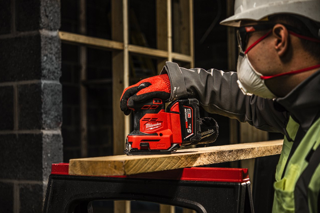 Ponceuse vibrante 1/4 feuille, 18V, sans batterie, sans batterie, ni chargeur MILWAUKEE - 4933479966