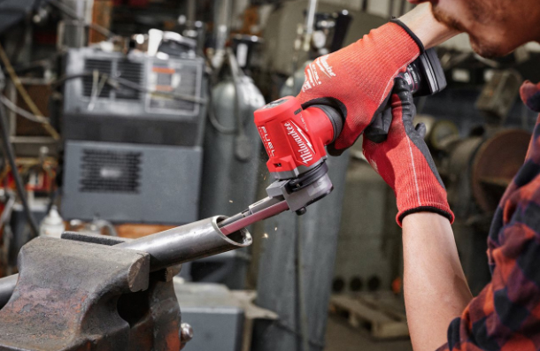 Ponceuse à bande, 13mm, 12V, 2 batteries 4,0 Ah - Sac, 1 batterie 12V 4.0 Ah Red Li-Ion, chargeur C12C MILWAUKEE - 4933480961