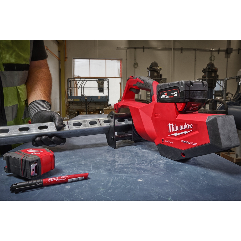 Cisaille pour profilés métalliques M18 STSO-0B MILWAUKEE - 4933492097