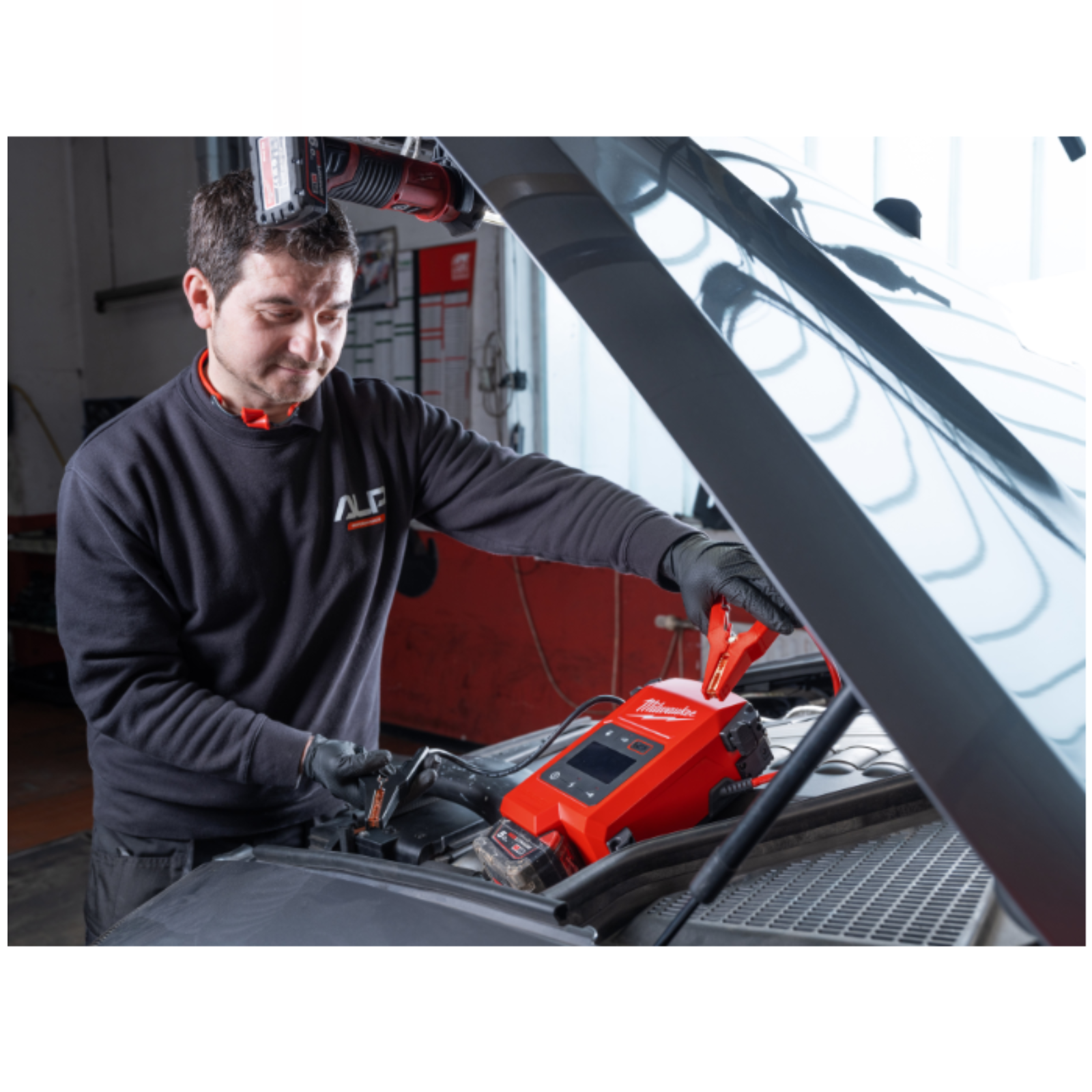 Démarreur Booster MILWAUKEE M18 JS2000-0