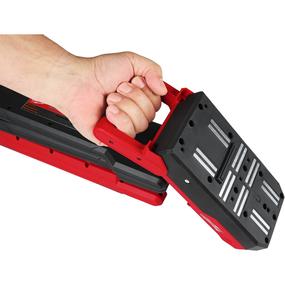 Éclairage 2500 lumens pour la maintenance de véhicules MILWAUKEE M18 ABL-0 4933498147