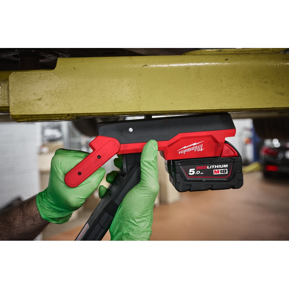Éclairage 2500 lumens pour la maintenance de véhicules MILWAUKEE M18 ABL-0 4933498147
