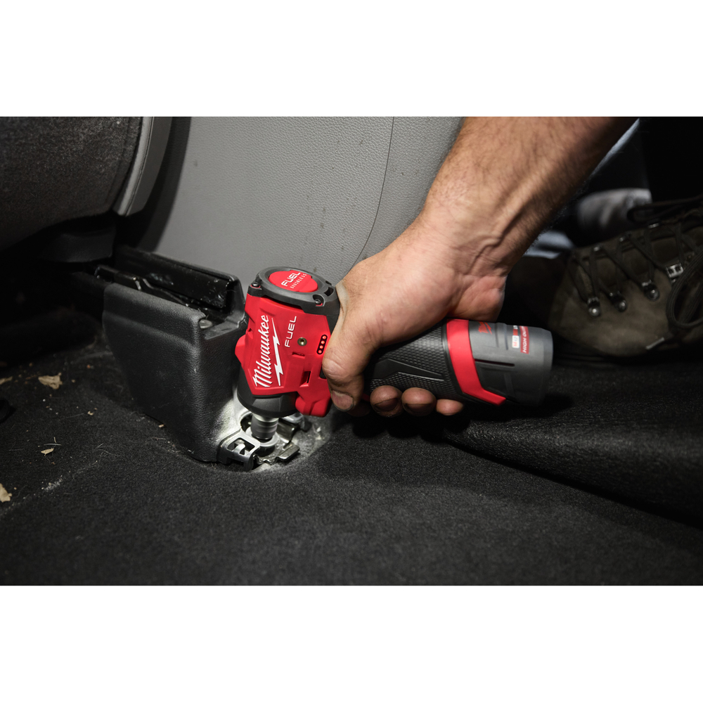 Boulonneuse à chocs sous-compacte M12 FUEL 1/4'' M12 FSCIWF14-0 MILWAUKEE - 4933498973