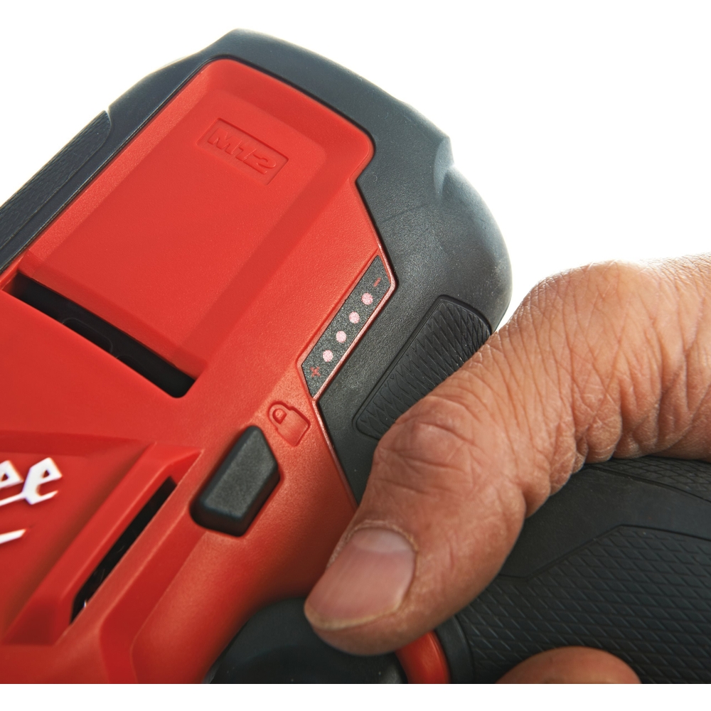 Scie sabre compacte FUEL 12V 2Ah M12 CHZ-202X MILWAUKEE - 4933500573