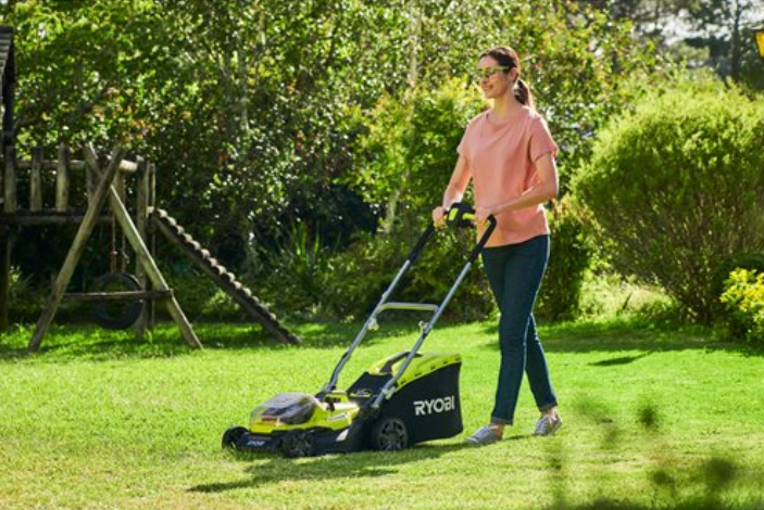 Tondeuse Hybride RYOBI RY18LMH37LT25-250 alimentée par 2 batteries 18V ONE+ 37 cm (2 x 5,0 Ah) 5133004583 RY18LMH37A250