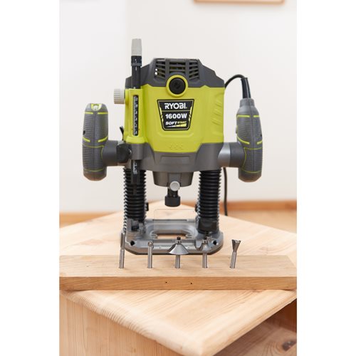 Défonceuse 1 600 W RYOBI RRT1600-K - 5133004796