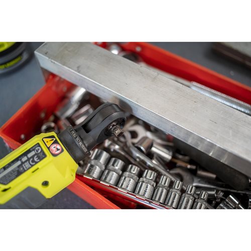 Clé à cliquet 18V - emmanchement carré 3/8’’ - 60 Nm - Livrée avec 1 embout d'extension RYOBI - 5133004870