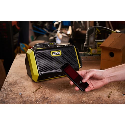 Enceinte Bluetooth 18V - 2 haut-parleurs 15 W - port de charge USB 2,1 A RYOBI - 5133004999