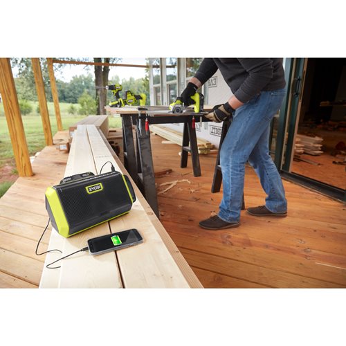 Enceinte Bluetooth 18V - 2 haut-parleurs 15 W - port de charge USB 2,1 A RYOBI - 5133004999