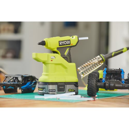 Pistolet à colle 18V - station de chauffe alimentée par batterie 18V ONE+TM et pistolet mobile ultra compact - 5133005001