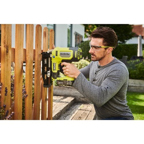 Cloueur de finition 16G à air comprimé 18V RYOBI R16GN18-0 - 5133005137
