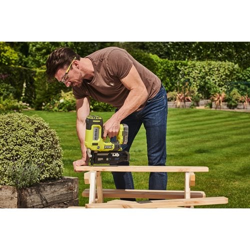 Cloueur de finition 16G à air comprimé 18V RYOBI R16GN18-0 - 5133005137