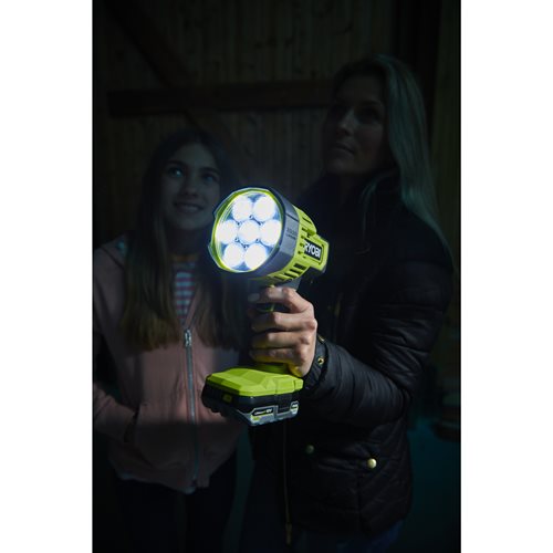 Spot LED 18V - 3 intensités : 3000 / 1500 / 500 Lumens - peut éclairer à plus de 600 mètres RYOBI - 5133005388