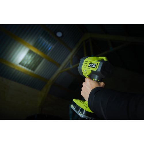 Spot LED 18V - 3 intensités : 3000 / 1500 / 500 Lumens - peut éclairer à plus de 600 mètres RYOBI - 5133005388